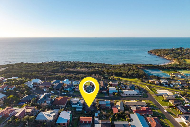 Photo - 2/3 Cromwell Crescent, Devonport TAS 7310 - Image 13