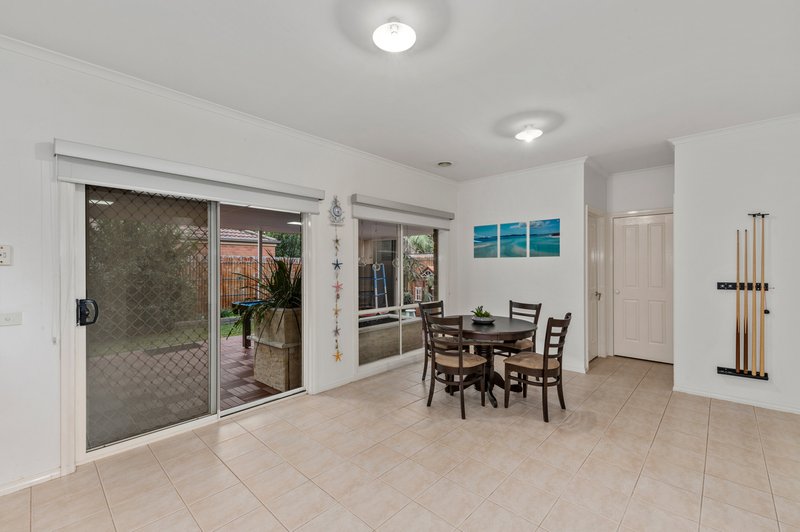 Photo - 23 Cuckoo Street, South Morang VIC 3752 - Image 4