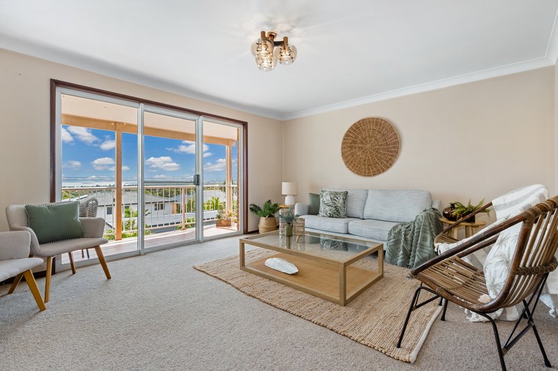 23 Curzon Avenue, Bateau Bay NSW 2261