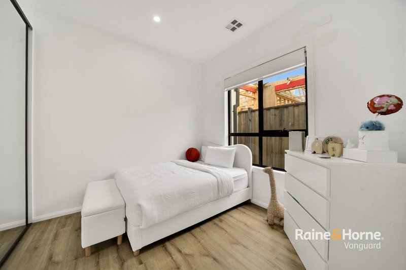 Photo - 23 Cygnet Way, Mickleham VIC 3064 - Image 18