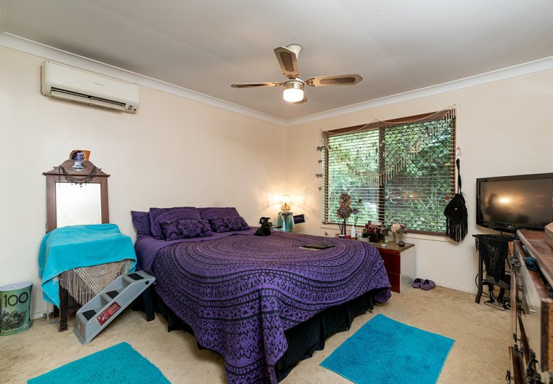 Photo - 23 Dampier Court, Boronia Heights QLD 4124 - Image 11