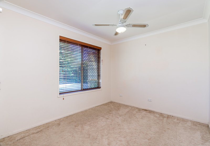 Photo - 23 Dampier Court, Boronia Heights QLD 4124 - Image 18