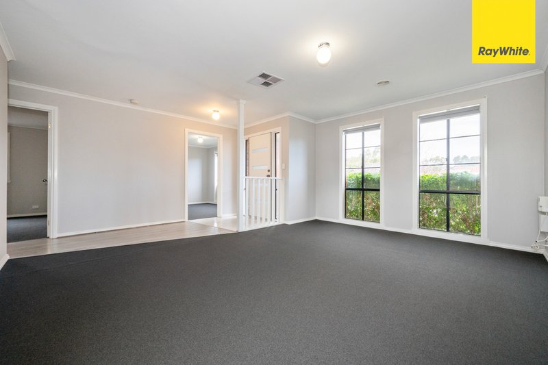 Photo - 23 Darlingsford Boulevard, Melton VIC 3337 - Image 4