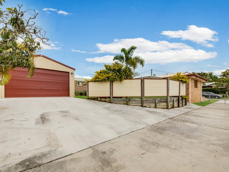 Photo - 23 Davina Street, Boyne Island QLD 4680 - Image 12