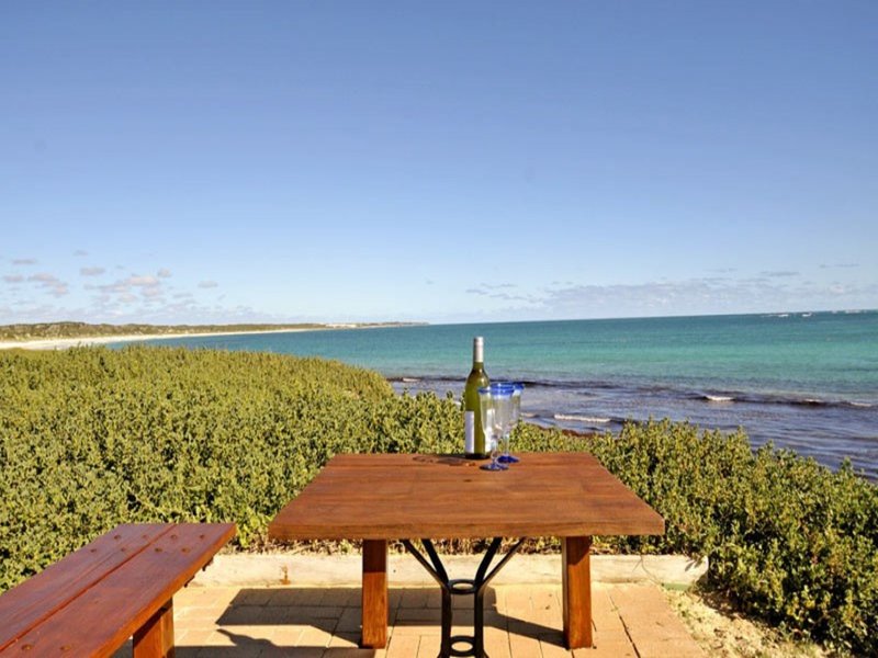 Photo - 23 De Burgh Street, Ledge Point WA 6043 - Image 9