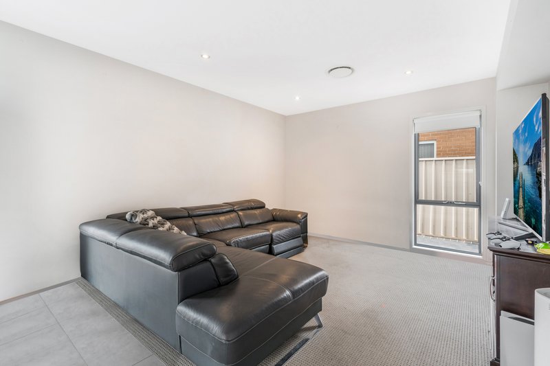 Photo - 23 Dee Close, Prestons NSW 2170 - Image 17