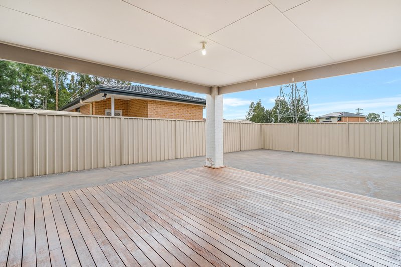 Photo - 23 Dee Close, Prestons NSW 2170 - Image 27