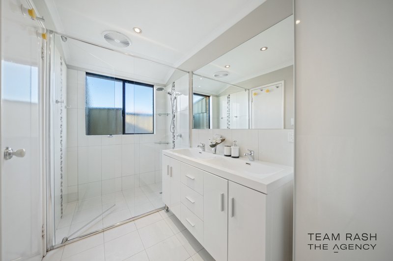 Photo - 23 Deflexa Road, Canning Vale WA 6155 - Image 13