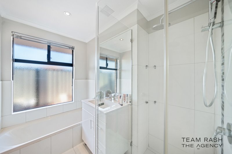 Photo - 23 Deflexa Road, Canning Vale WA 6155 - Image 17