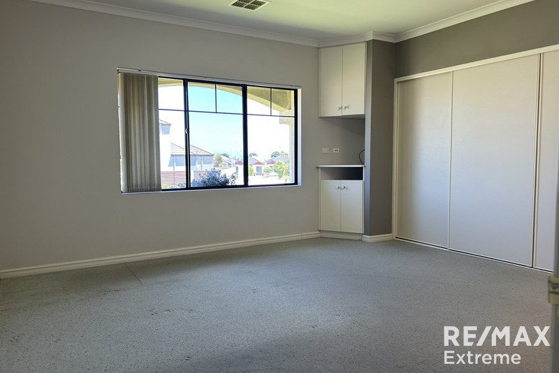 Photo - 23 Delamere Avenue, Currambine WA 6028 - Image 10