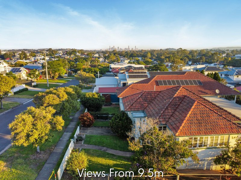 Photo - 23 Deloraine Street, Wavell Heights QLD 4012 - Image 2