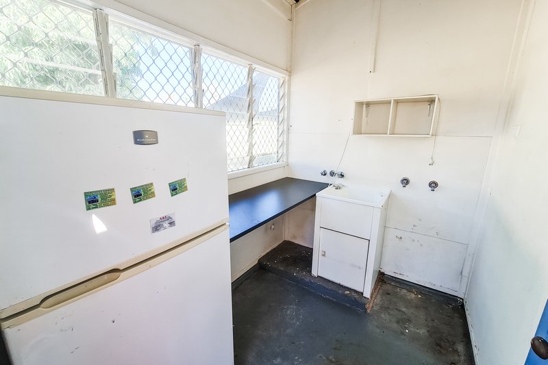 Photo - 23 Delta Avenue, Mount Isa QLD 4825 - Image 11