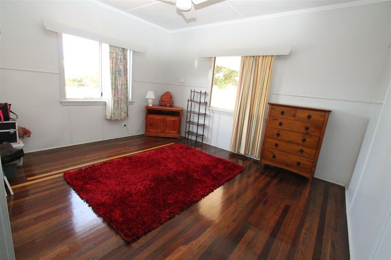 Photo - 23 Dennis Street, Ayr QLD 4807 - Image 3