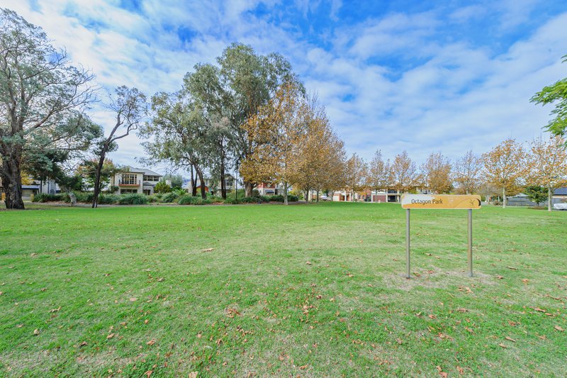 Photo - 23 Devereux Crescent, Aveley WA 6069 - Image 21