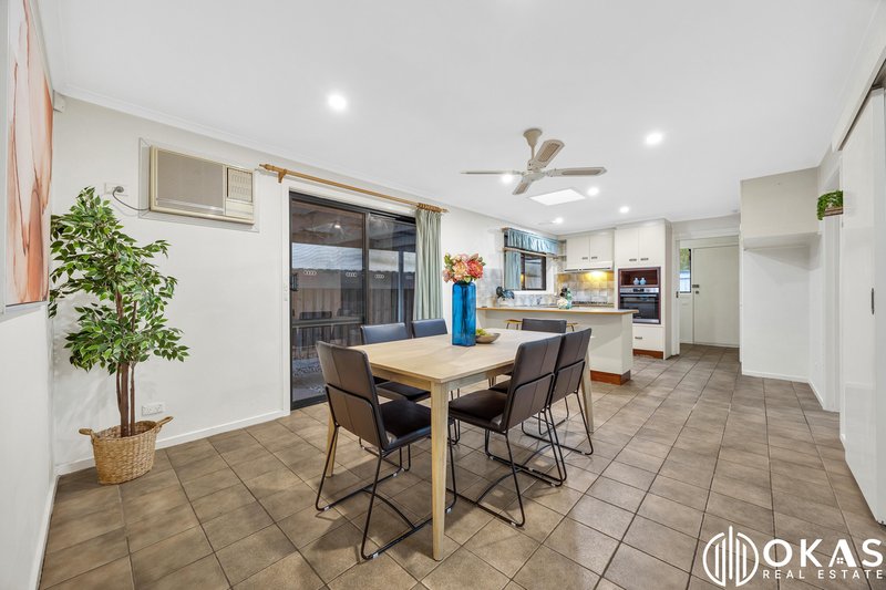 Photo - 23 Devlin Drive, Hoppers Crossing VIC 3029 - Image 7