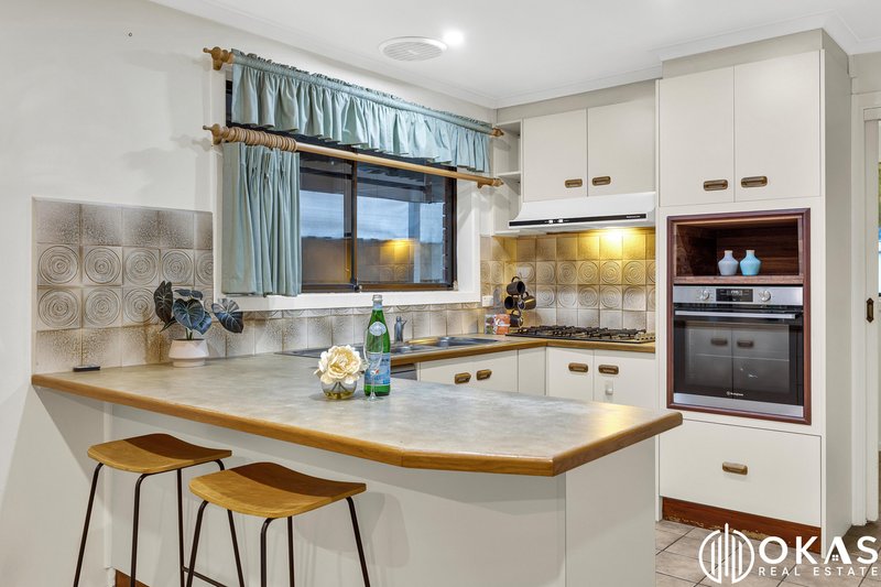 Photo - 23 Devlin Drive, Hoppers Crossing VIC 3029 - Image 10
