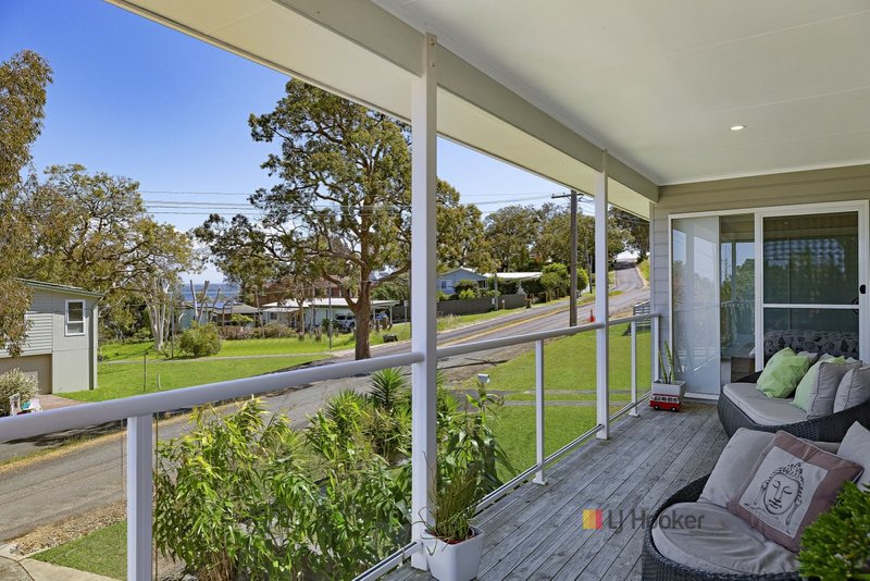 Photo - 23 Diamond Head Drive, Budgewoi NSW 2262 - Image 11