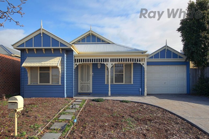 23 Dolphin Crescent, Point Cook VIC 3030