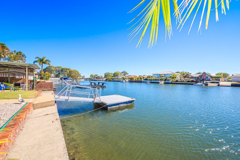 Photo - 23 Dolphin Drive, Bongaree QLD 4507 - Image 17