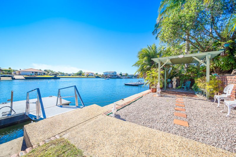 Photo - 23 Dolphin Drive, Bongaree QLD 4507 - Image 18