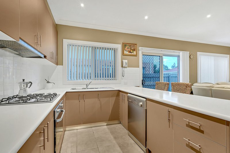 Photo - 23 Donvale Avenue, Roxburgh Park VIC 3064 - Image 6