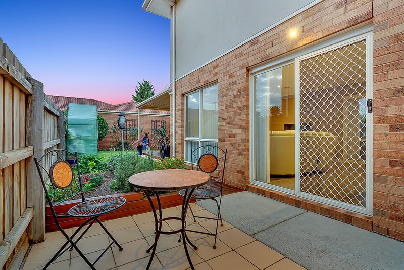 Photo - 23 Donvale Avenue, Roxburgh Park VIC 3064 - Image 14