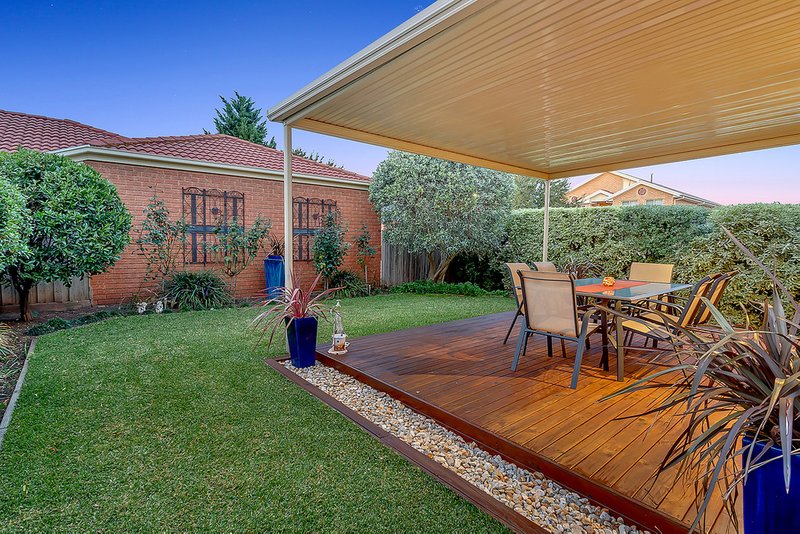 Photo - 23 Donvale Avenue, Roxburgh Park VIC 3064 - Image 15