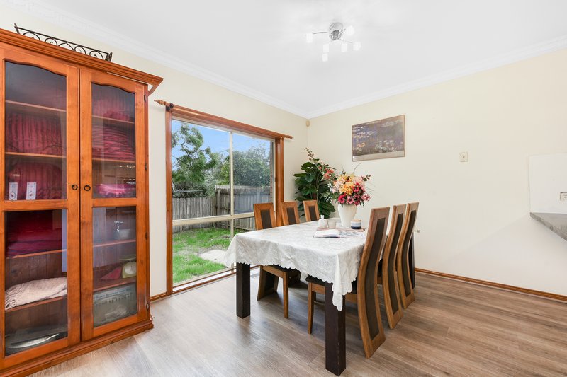 Photo - 23 Dorothea Mackellar Avenue, Oakleigh East VIC 3166 - Image 8