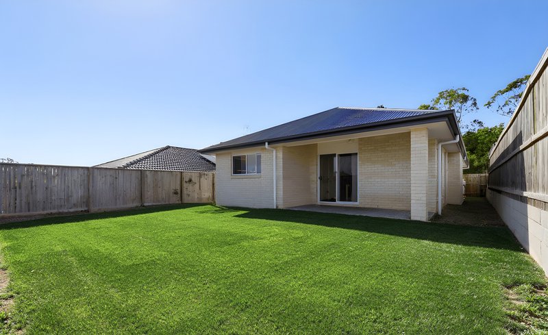 Photo - 23 Dorrigo Street, Yarrabilba QLD 4207 - Image 11
