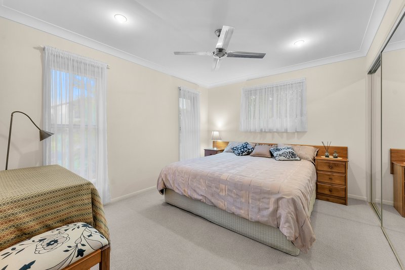 Photo - 23 Dotterel Crescent, North Lakes QLD 4509 - Image 19