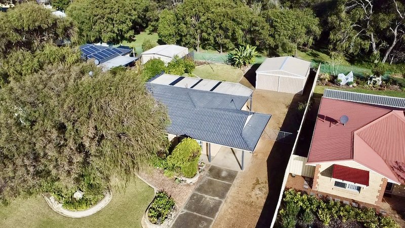 Photo - 23 Dotterell Crescent, Geographe WA 6280 - Image 1