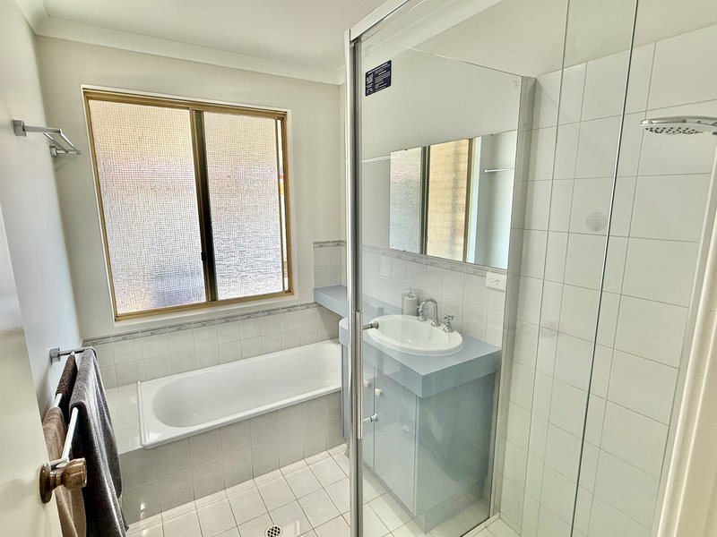 Photo - 23 Dotterell Crescent, Geographe WA 6280 - Image 11