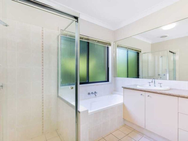 Photo - 2/3 Dowling Drive, Southport QLD 4215 - Image 8