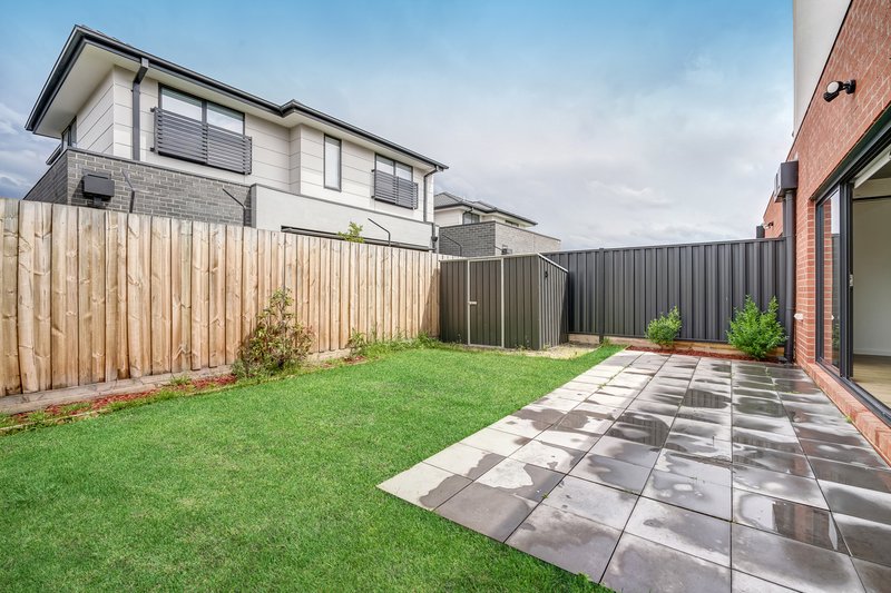 Photo - 2/3 Dumbarton Street, Reservoir VIC 3073 - Image 10