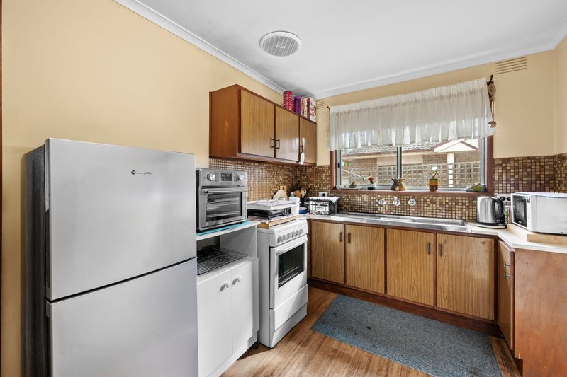 Photo - 2/3 Dundee Street, Reservoir VIC 3073 - Image 4