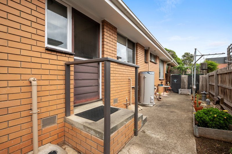 Photo - 2/3 Dundee Street, Reservoir VIC 3073 - Image 8