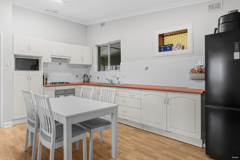 Photo - 23 Dural Way, Armadale WA 6112 - Image 8