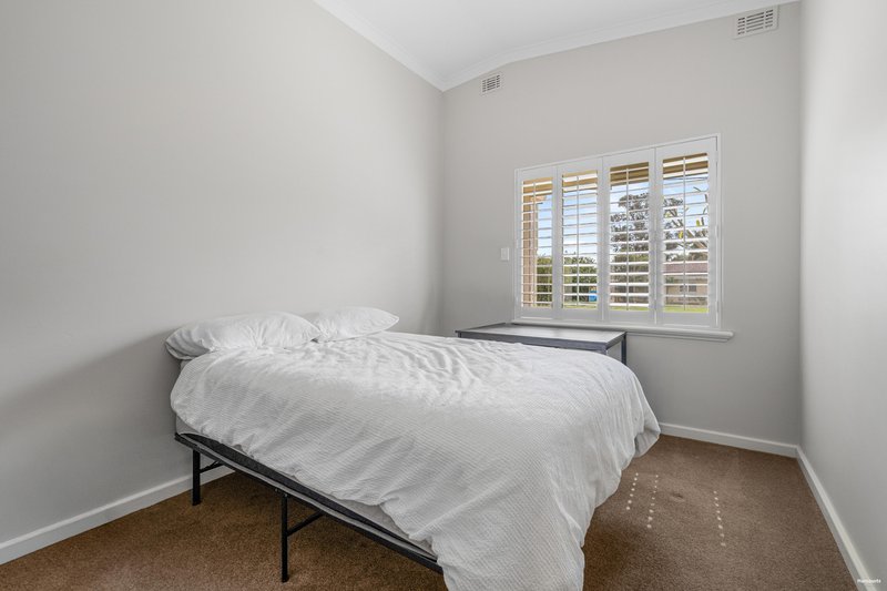 Photo - 23 Dural Way, Armadale WA 6112 - Image 11