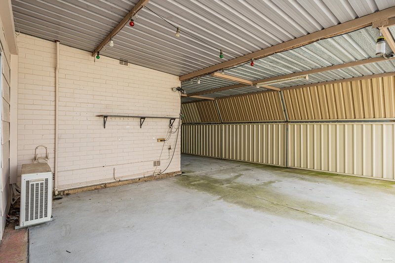Photo - 23 Dural Way, Armadale WA 6112 - Image 25