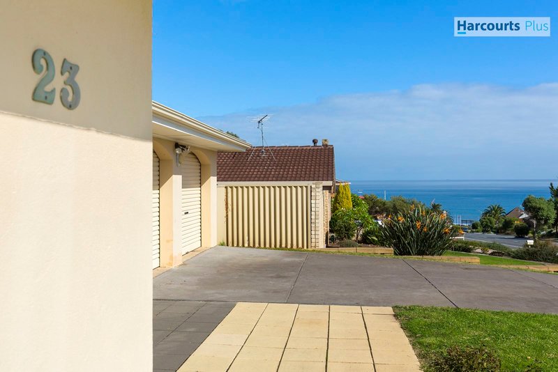 Photo - 23 Dutchman Drive, Hallett Cove SA 5158 - Image 2