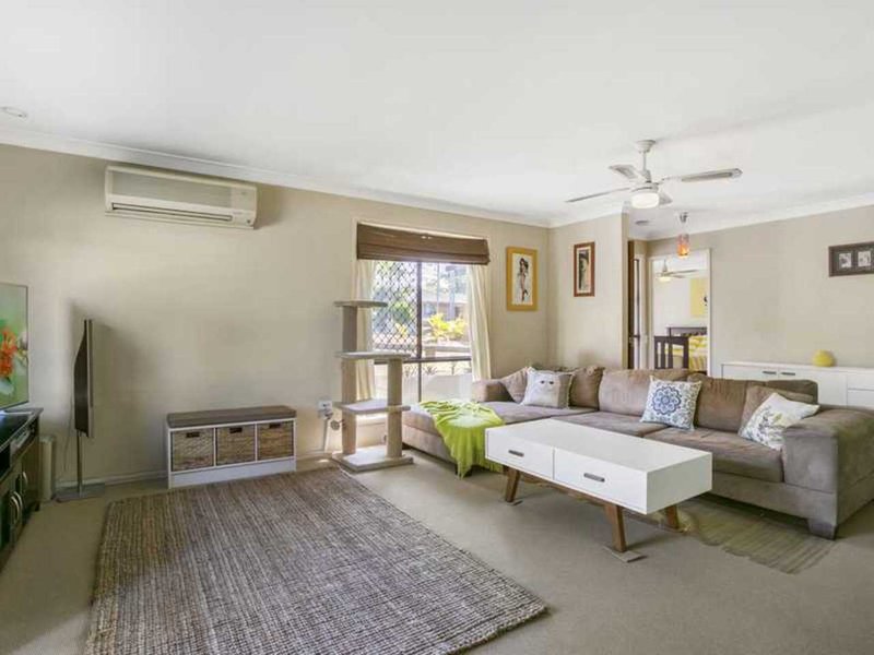 Photo - 23 Ealing Ct , Nerang QLD 4211 - Image 2