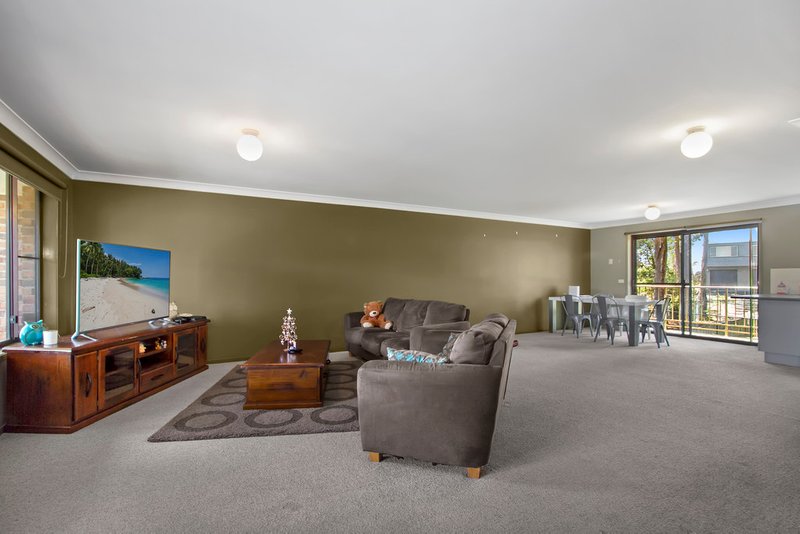 Photo - 2/3 Edgewood Place, Denhams Beach NSW 2536 - Image 2