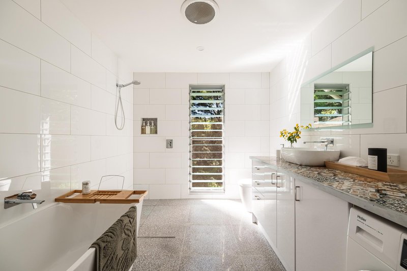 Photo - 23 Ee-Jung Road, Springbrook QLD 4213 - Image 5