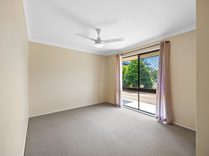 Photo - 23 Eileen Court, Kensington Grove QLD 4341 - Image 9