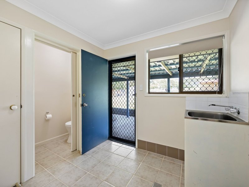 Photo - 23 Eileen Court, Kensington Grove QLD 4341 - Image 13