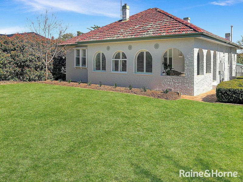 23 Elizabeth Street, Young NSW 2594