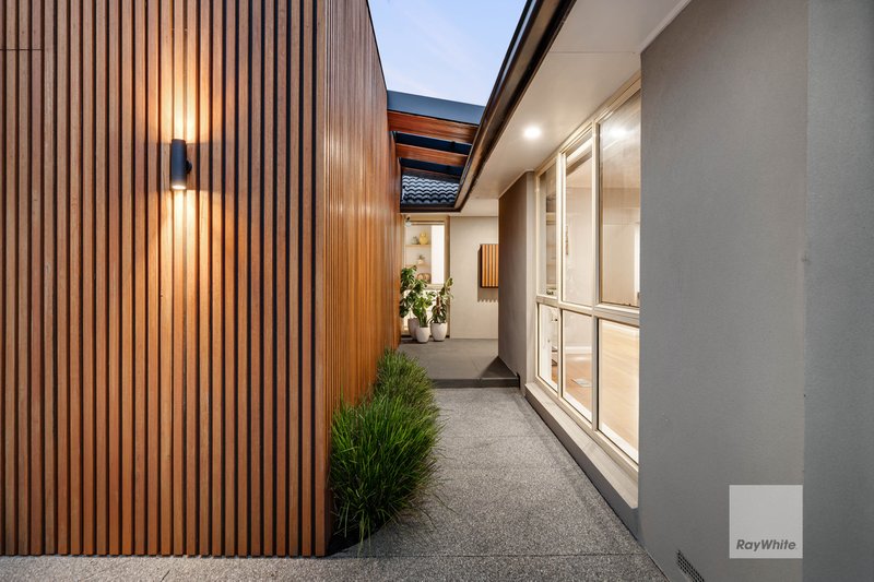 Photo - 23 Ellesmere Crescent, Gladstone Park VIC 3043 - Image 2