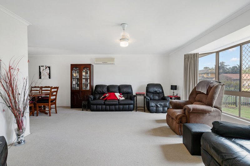 Photo - 23 Elmwood Drive, Bray Park QLD 4500 - Image 8