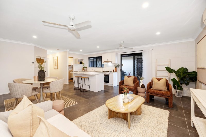 Photo - 23 Elton Drive, Kelso QLD 4815 - Image 4