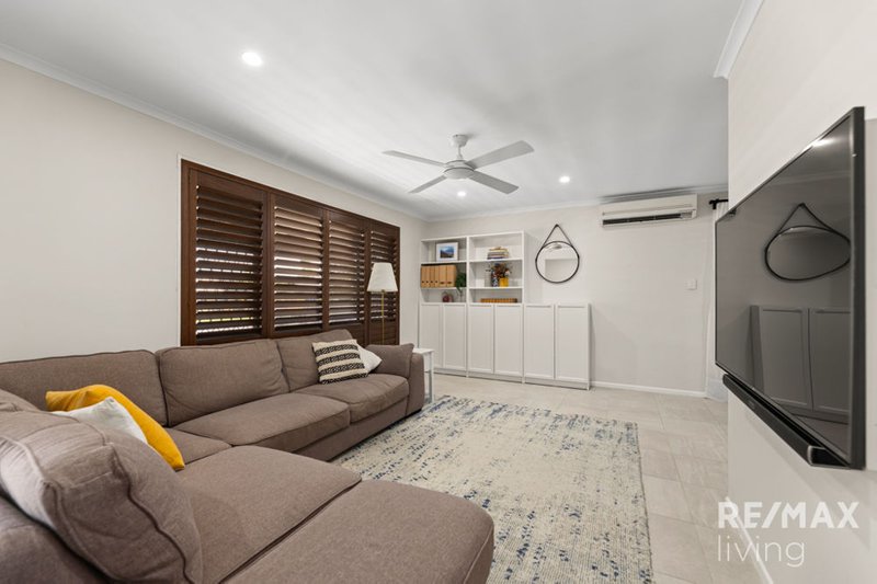 Photo - 23 Emerson Drive, Morayfield QLD 4506 - Image 3